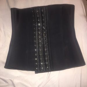Waist Trainer